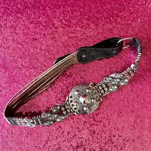 🤠 Western Silver Crackle Leather Rope Bedazzled Belt